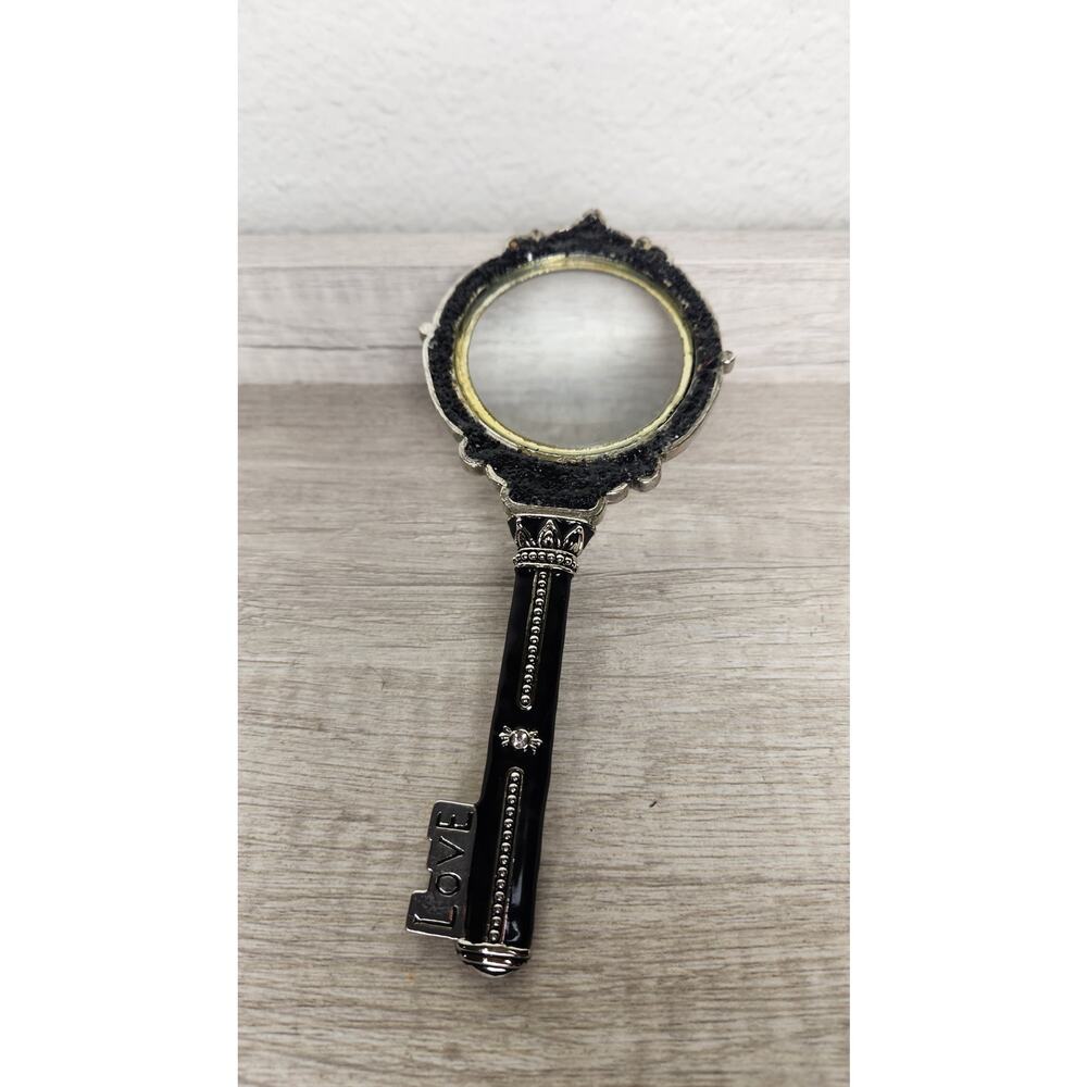 Vintage Magnifying Glass 7'-8'' key‎ shape